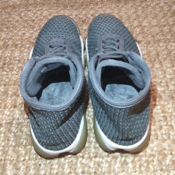 Jordan Horizon Sneakers - Picture 5 of 5